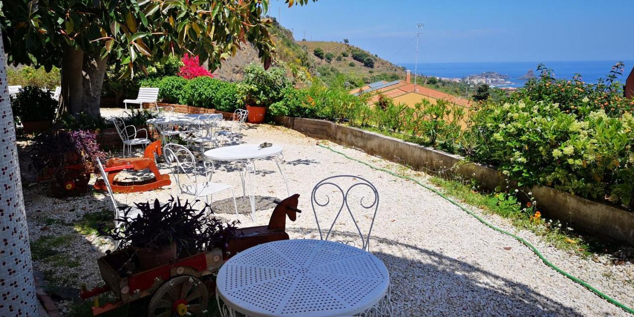 Pupi Catania Etna B&B - #Viaggiosiciliano Aci Castello Exterior photo