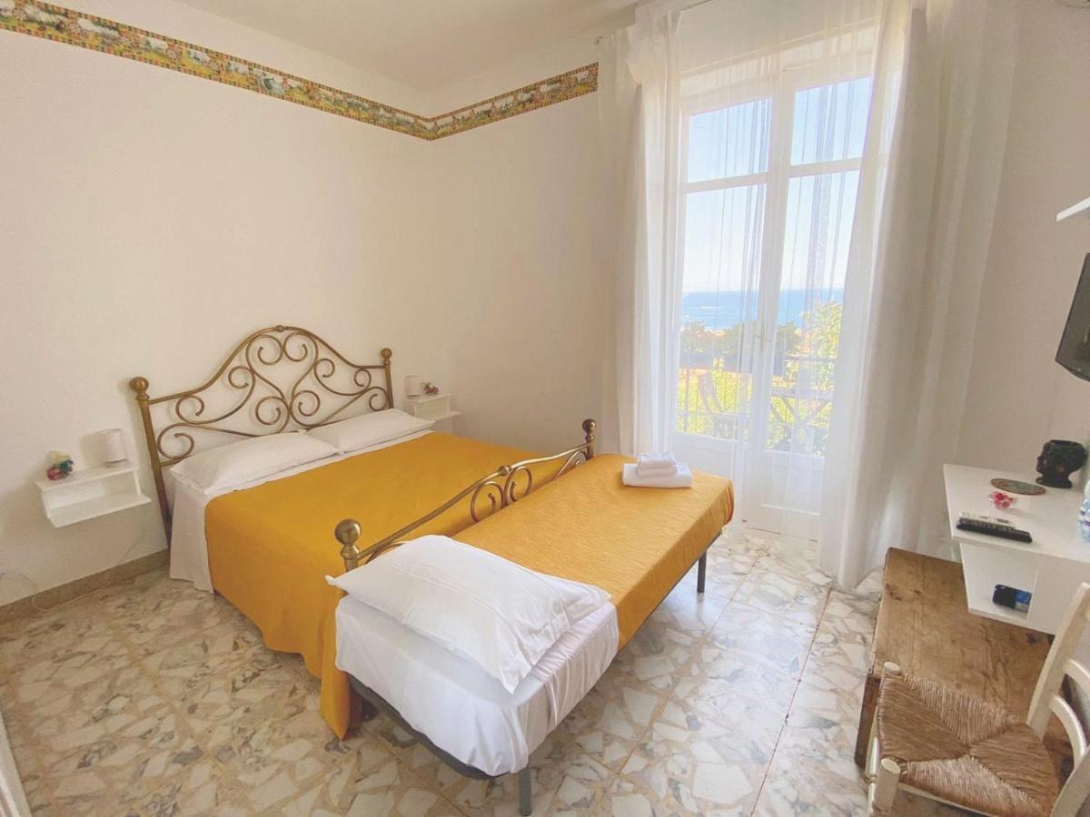 Pupi Catania Etna B&B - #Viaggiosiciliano Aci Castello Exterior photo