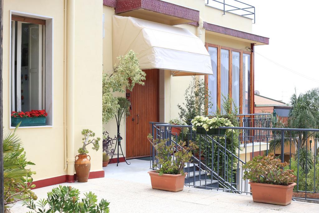 Pupi Catania Etna B&B - #Viaggiosiciliano Aci Castello Exterior photo