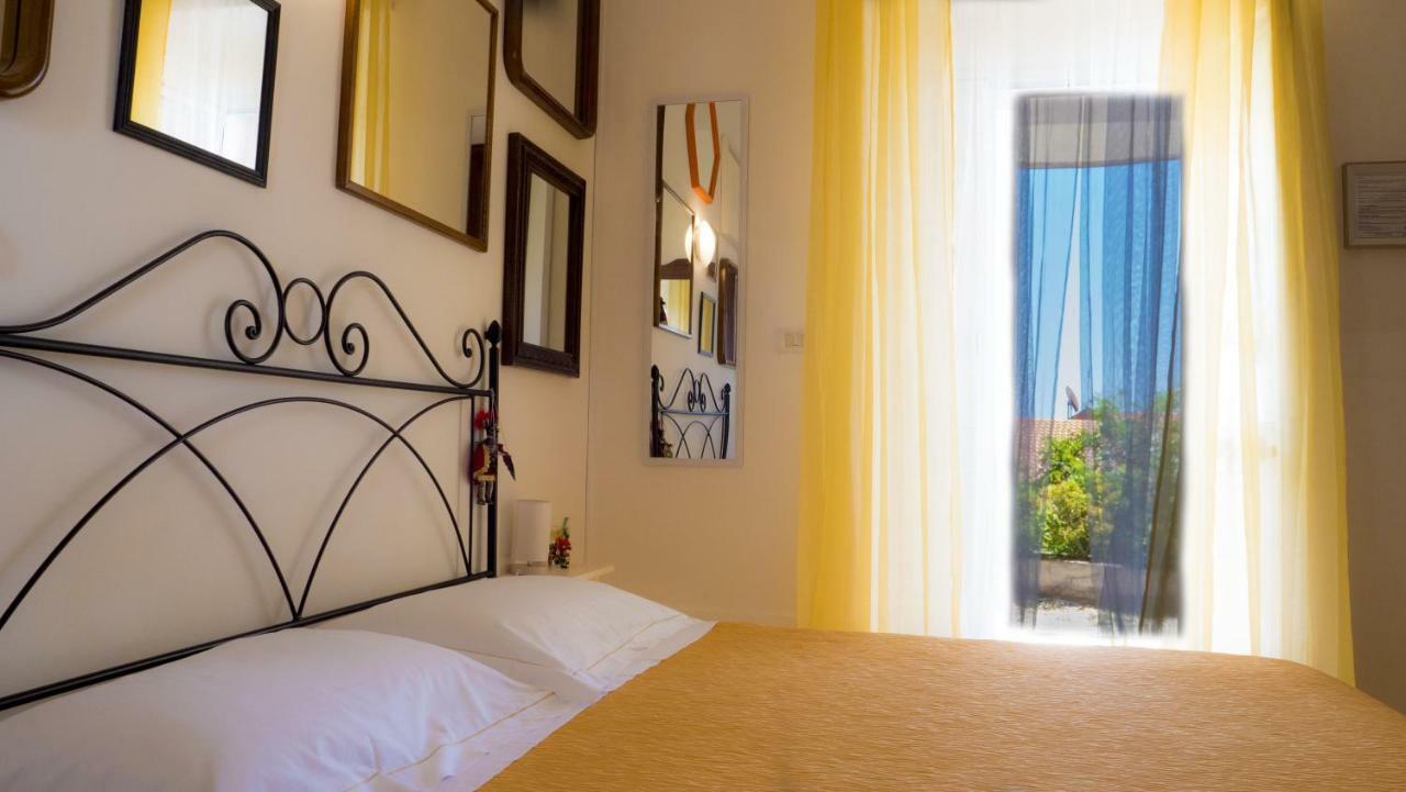 Pupi Catania Etna B&B - #Viaggiosiciliano Aci Castello Exterior photo